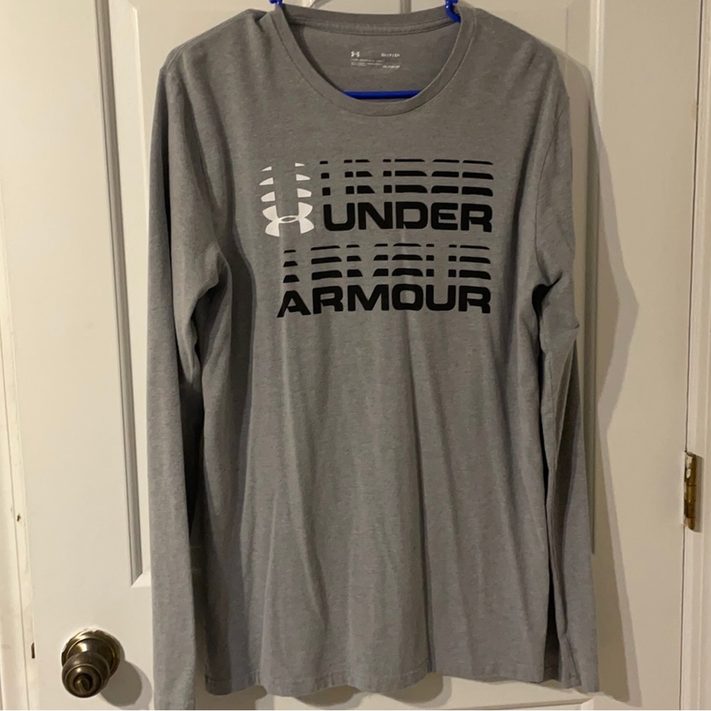 Adult Small Under Armour Long Sleeve Shirt